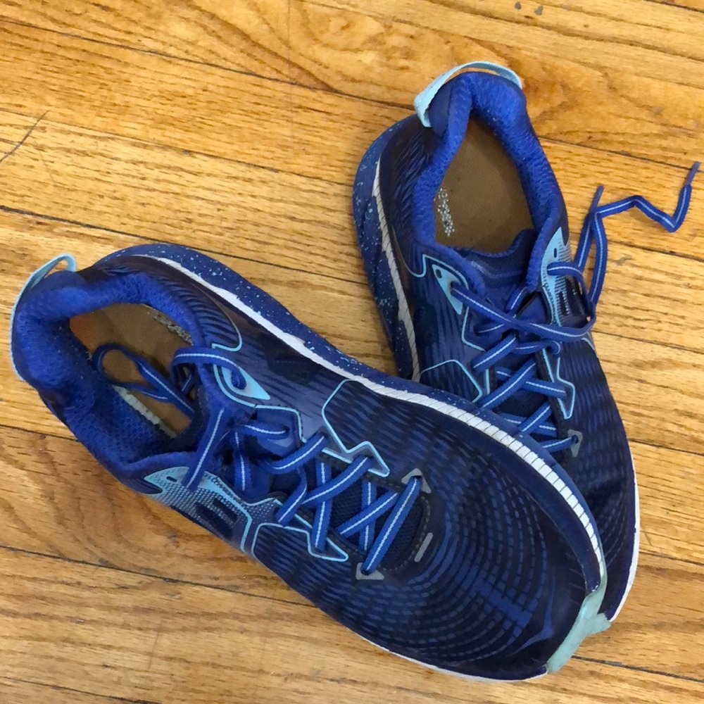 HOKA Women’s Gaviota Running Shoes Size 9